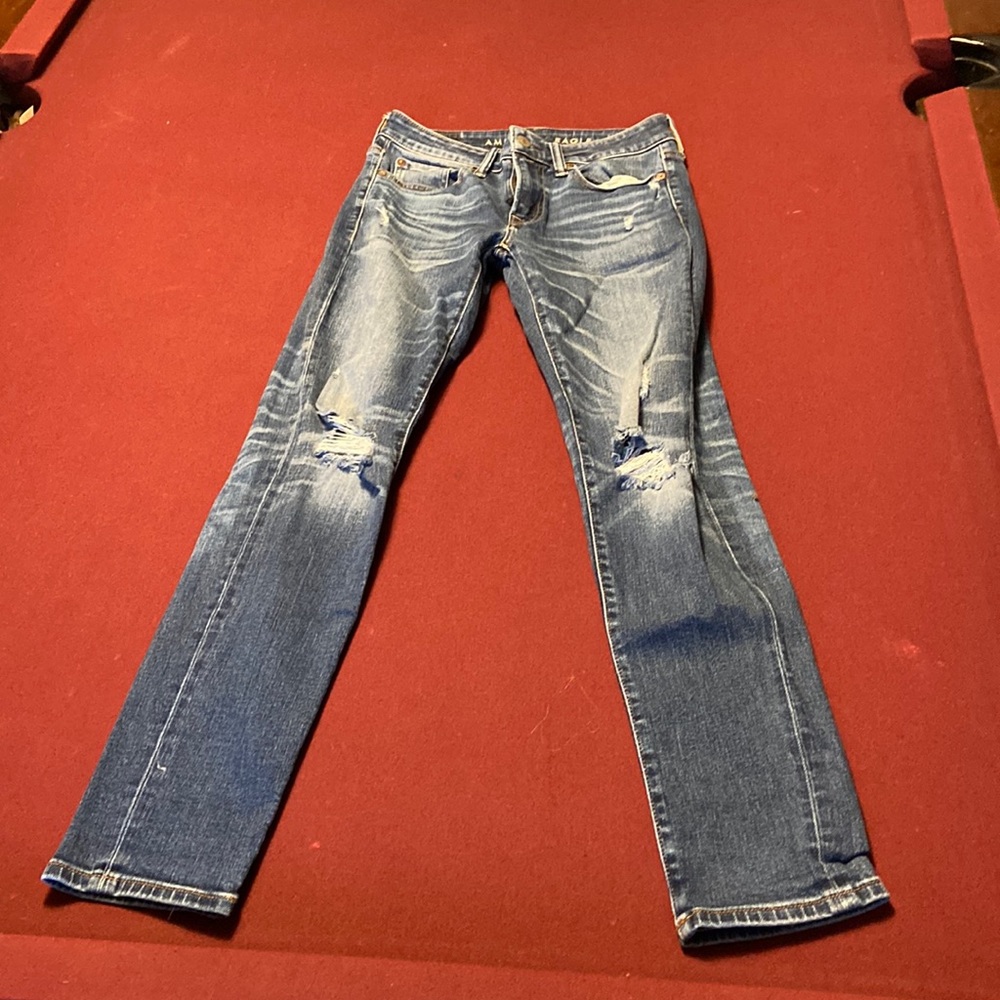 American eagle blue jeans size 28
